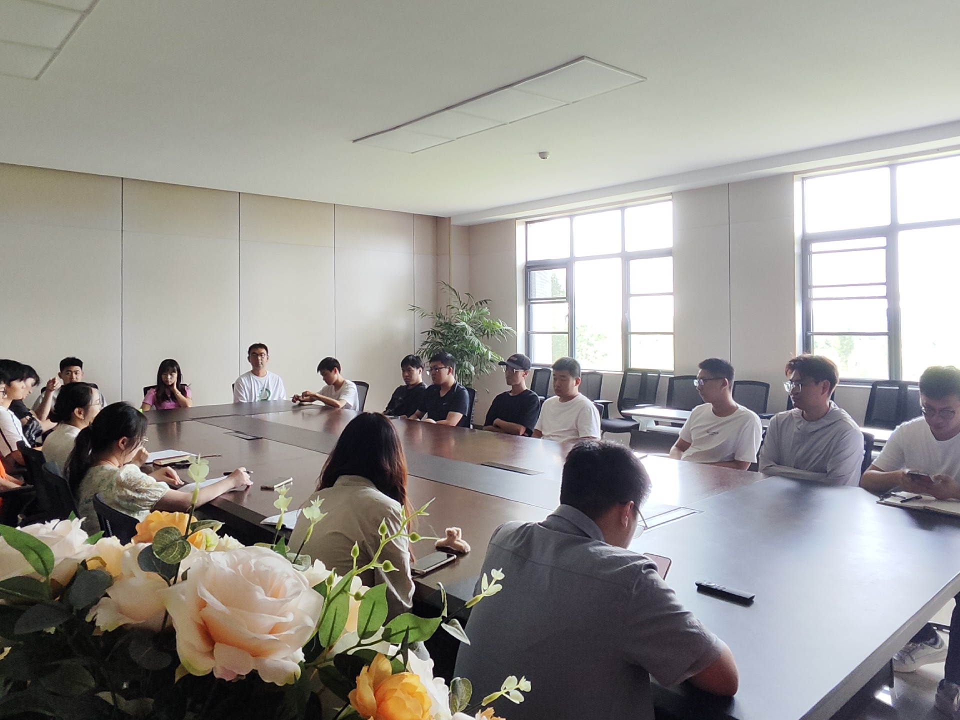 七月班会.jpg